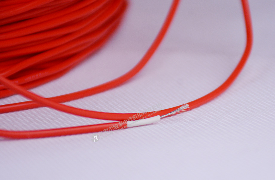 内白外红特软双绝缘PVC电线产品图